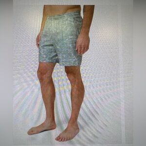 Lululemon Channel Cross Swim Short size S